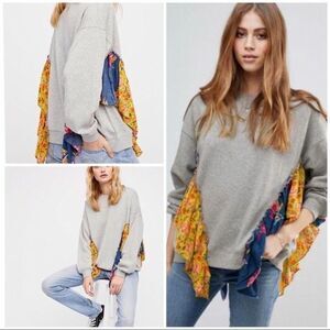 Free People She’s Just Cute Sweater Gray Floral Ruffle Size Medium